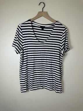 J. JILL Women's Large Nautical Classic Navy & White Striped Scoop Neck Tee